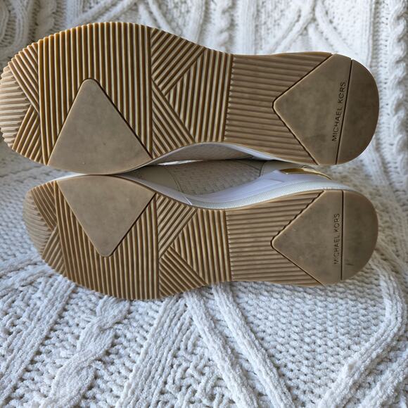 NEW Michael‎ Kors Women Georgie Knit Trainer Lace Up Sneakers Size 6M White Gold - Picture 10 of 10